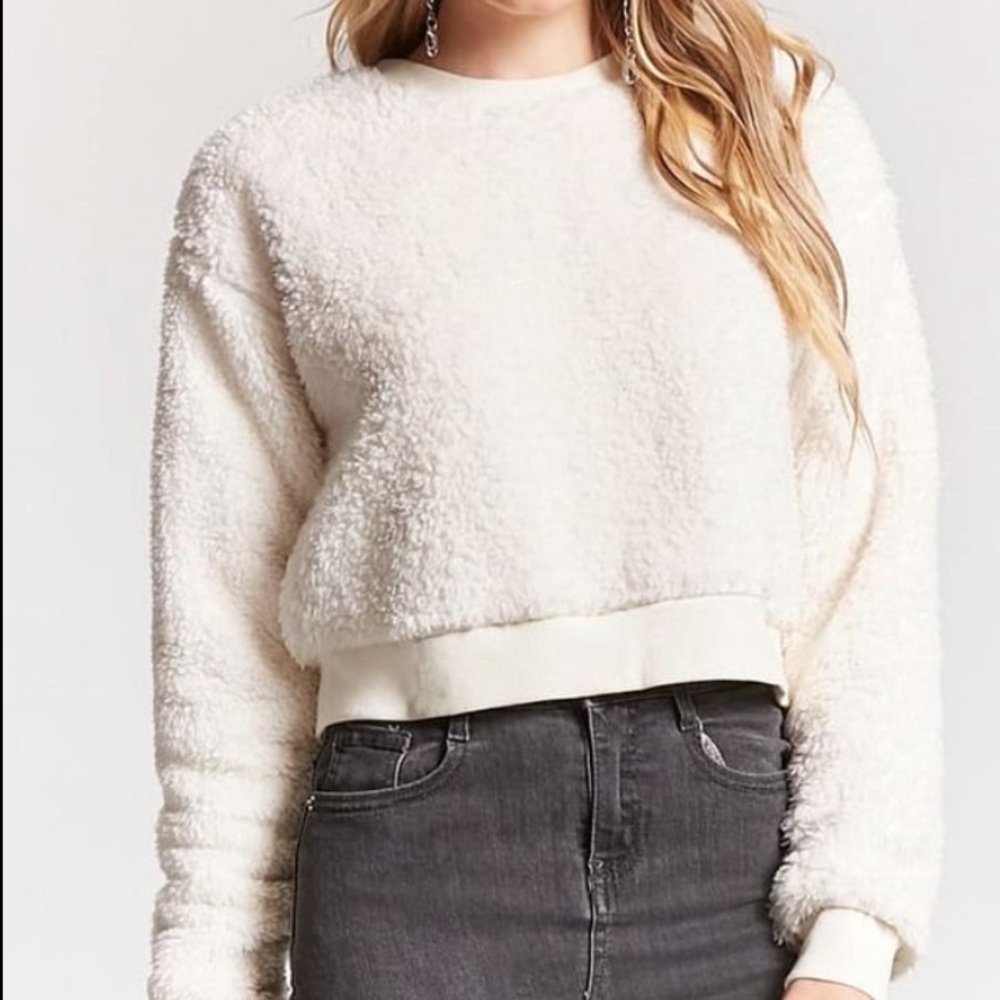 Shearling puffy white sweater